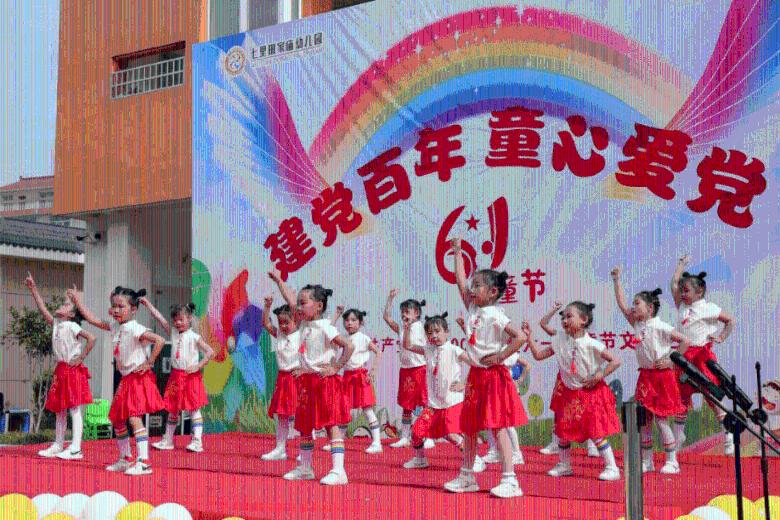 救援帅男孩